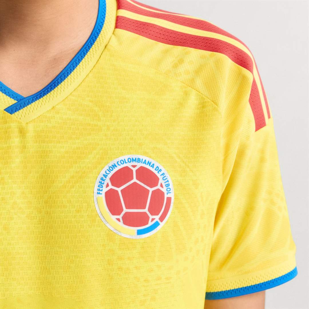 🥳⚽ Combo Camiseta Colombia FIFA 26™ + Caja Premium Edición Especial