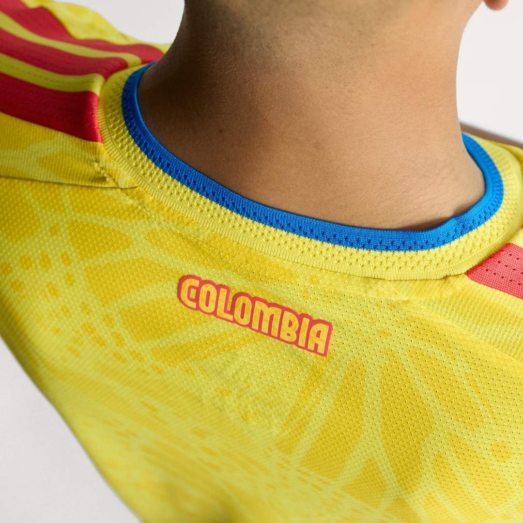 🥳⚽ Combo Camiseta Colombia FIFA 26™ + Caja Premium Edición Especial